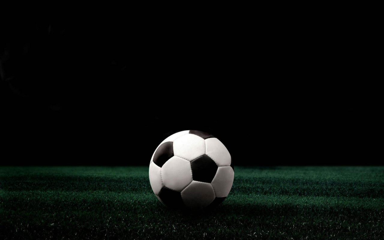 足彩分析师工作场景